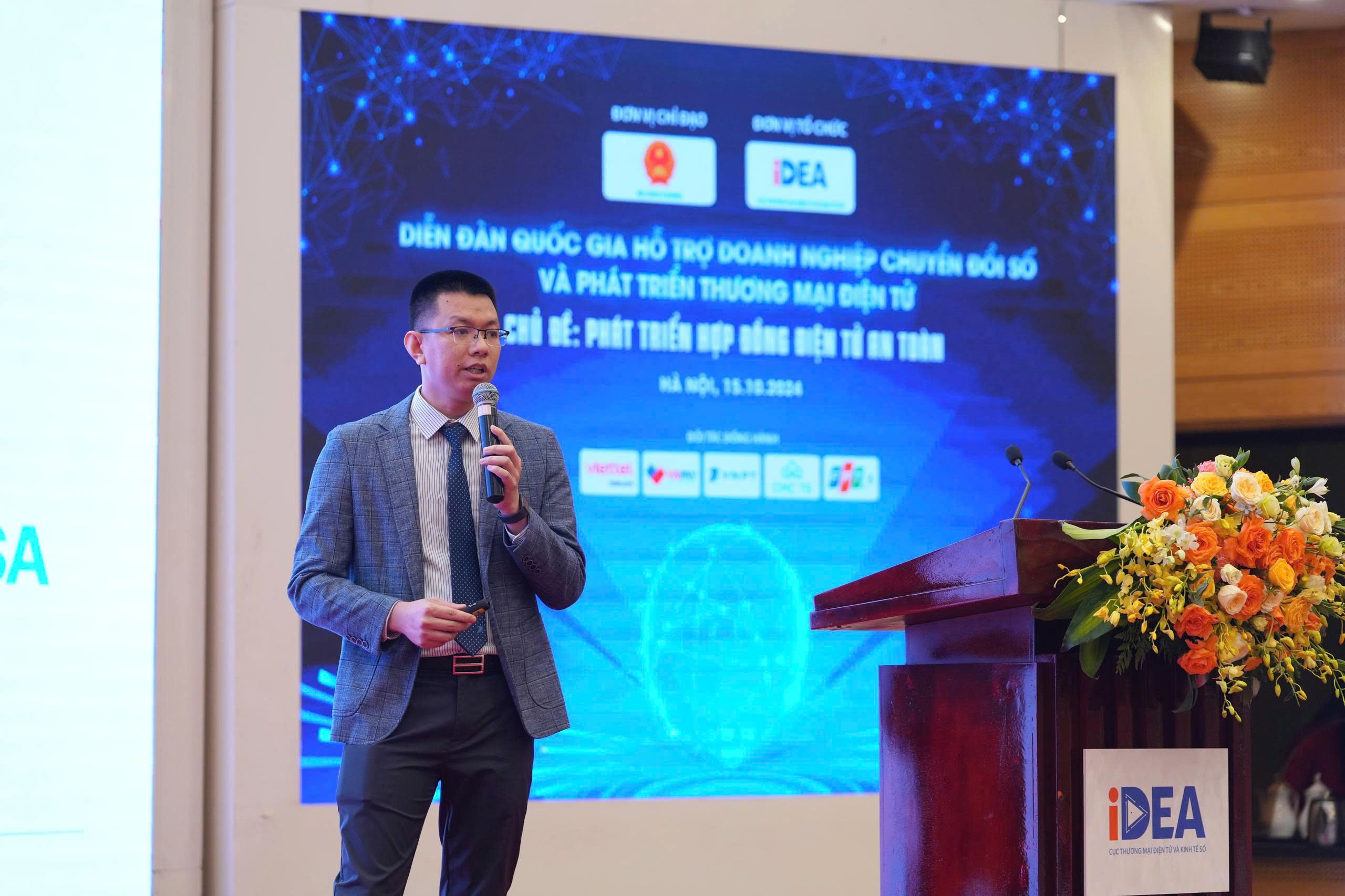 ông Đỗ Kế Công – Phó Giám đốc Trung tâm Dịch vụ số Doanh nghiệp, Tập đoàn VNPT