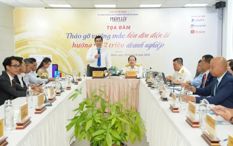 Tiểu thương kêu khó với hóa đơn điện tử, ngành thuế và doanh nghiệp cam kết hỗ trợ
