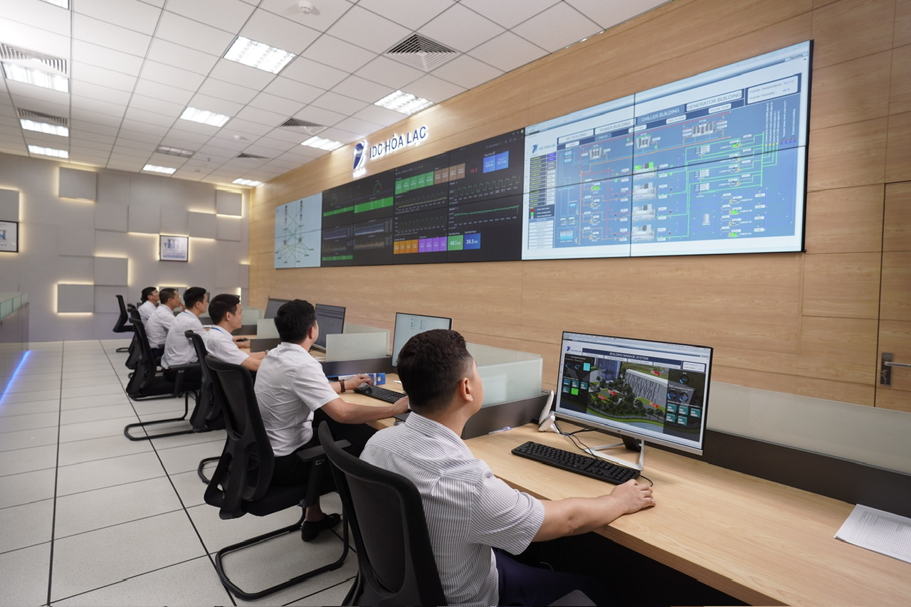 Đội ngũ chuyên gia VNPT túc trực 24/7 tại các Trung tâm điều hành mạng