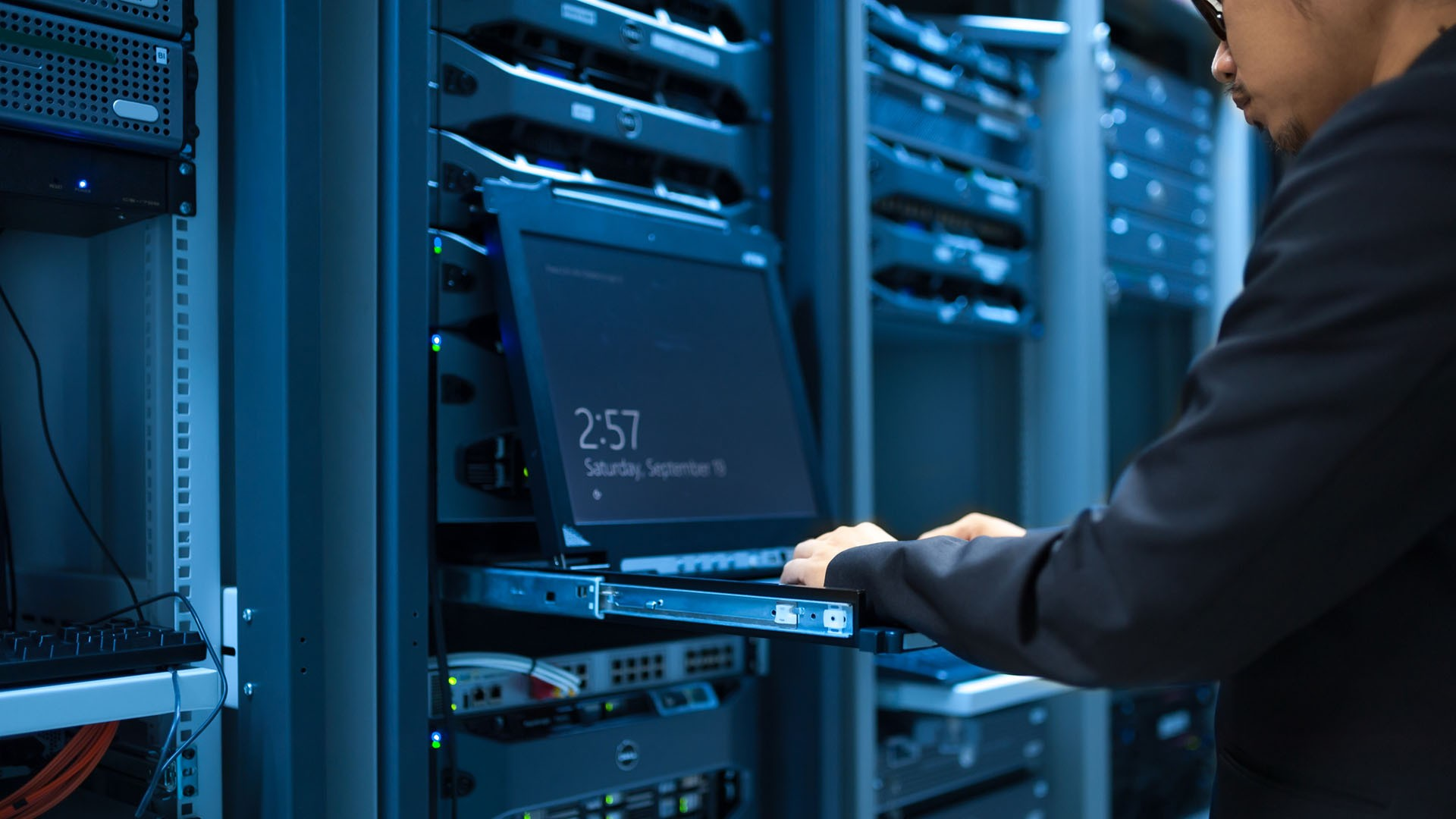 Khi lựa chọn nhà cung cấp Dedicated Server, bạn cần xem xét nhiều tiêu chí