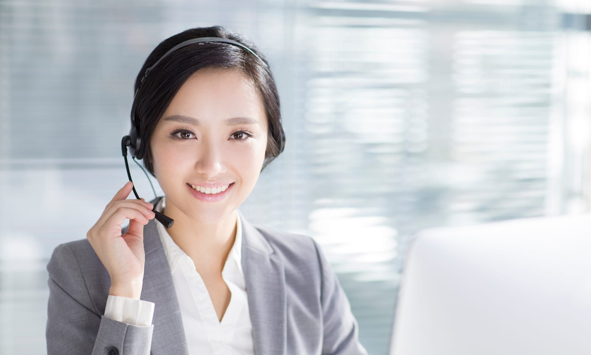 Tổng đài 1800 giúp doanh nghiệp xây dựng một kênh giao tiếp chủ động